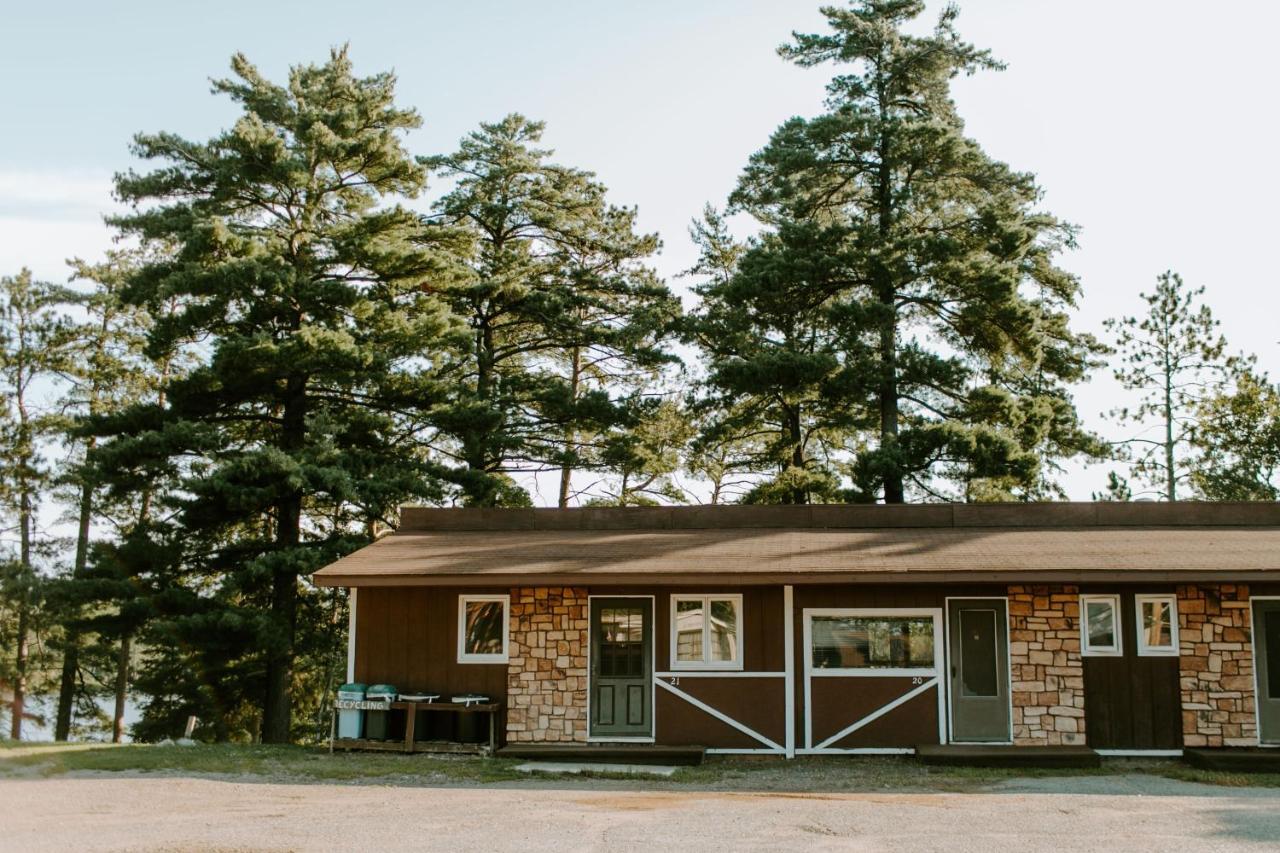 Silver Rapids Lodge & Campground Ely Exterior photo